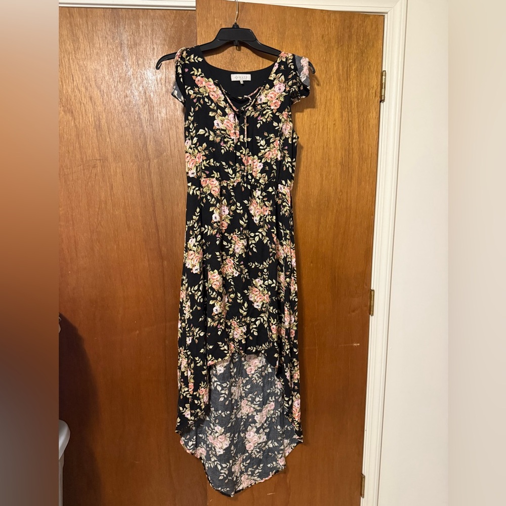 🐠 WAYF Black Dress with Multicolor Floral Accents
